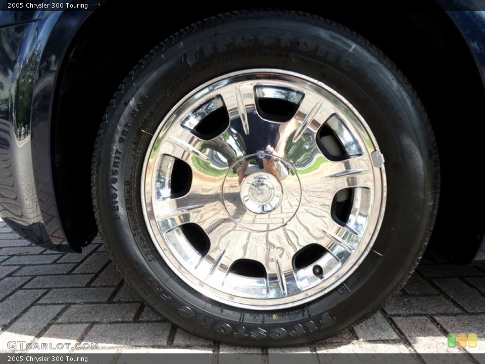 2005 Chrysler 300 Custom Wheel and Tire Photo #72457449