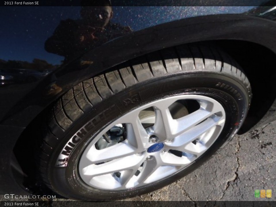 2013 Ford Fusion SE Wheel and Tire Photo #72477685