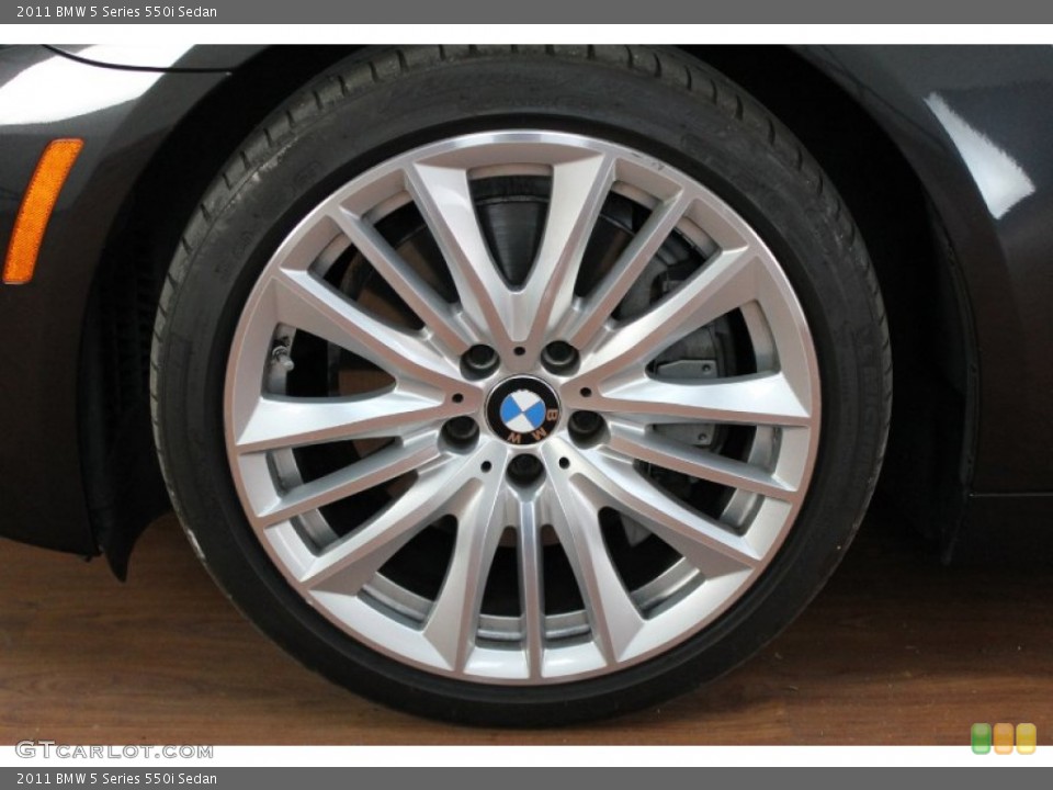 2011 BMW 5 Series 550i Sedan Wheel and Tire Photo #72559498
