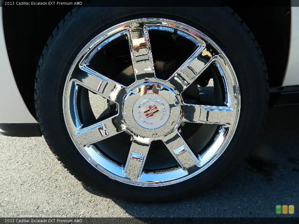 2013 Cadillac Escalade EXT Premium AWD Wheel and Tire Photo #72570243