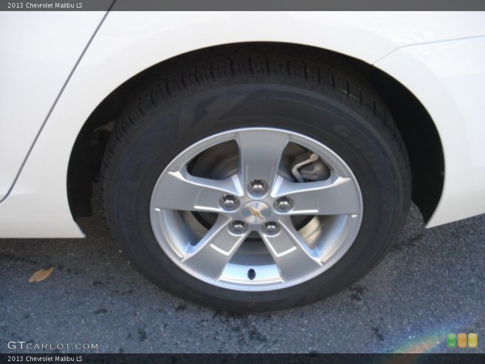 2013 Chevrolet Malibu LS Wheel and Tire Photo #72596467