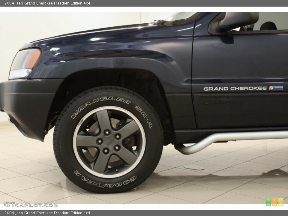 2004 Jeep Grand Cherokee Freedom Edition 4x4 Wheel and Tire Photo #72664231