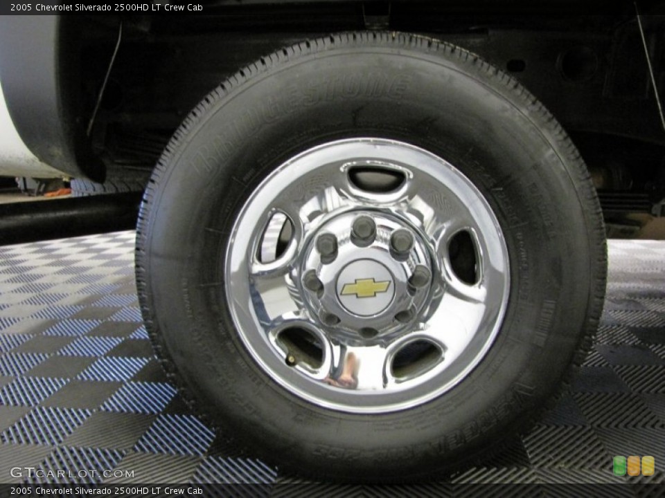 2005 Chevrolet Silverado 2500HD LT Crew Cab Wheel and Tire Photo #72694105
