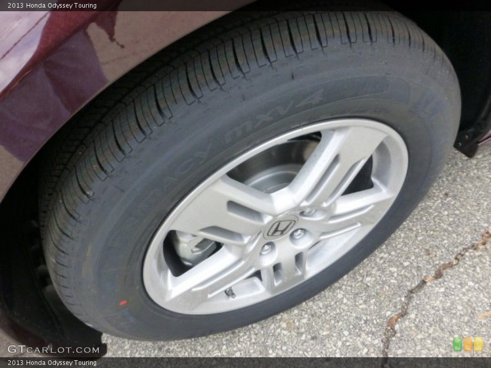 2013 Honda Odyssey Touring Wheel and Tire Photo #72702060