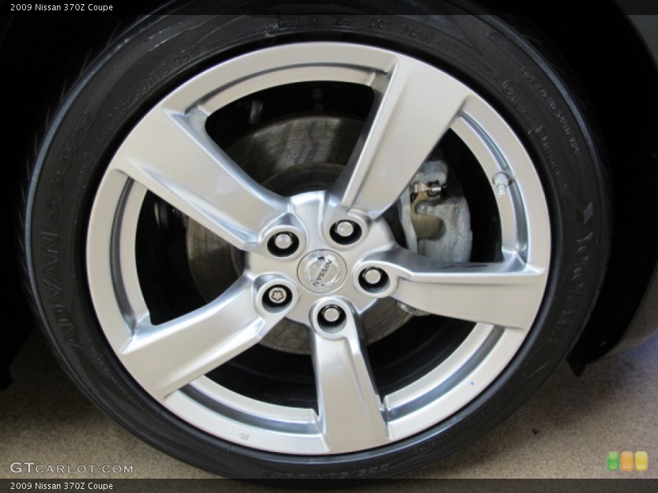 2009 Nissan 370Z Coupe Wheel and Tire Photo #72713900