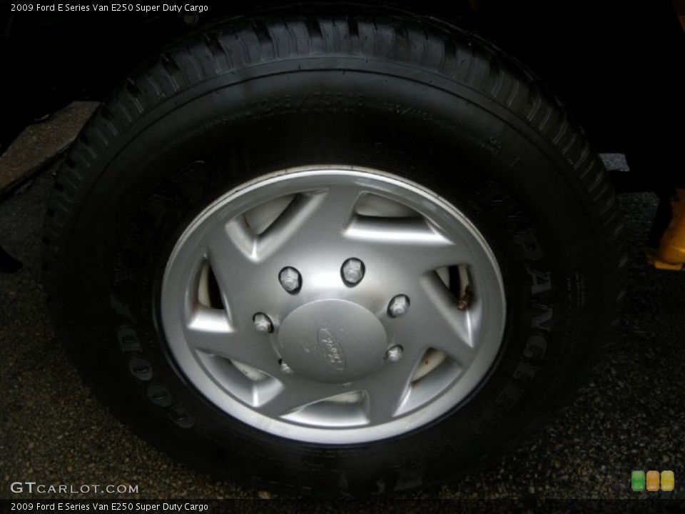 2009 Ford E Series Van E250 Super Duty Cargo Wheel and Tire Photo #72744234