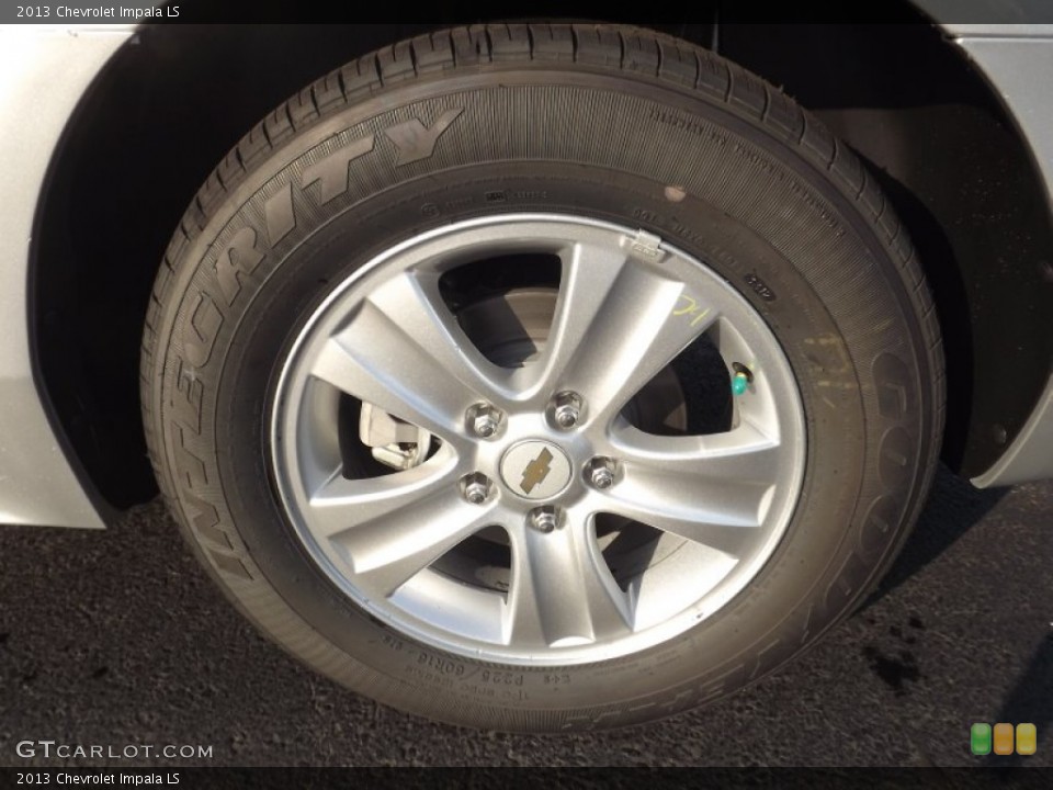 2013 Chevrolet Impala LS Wheel and Tire Photo #72786004