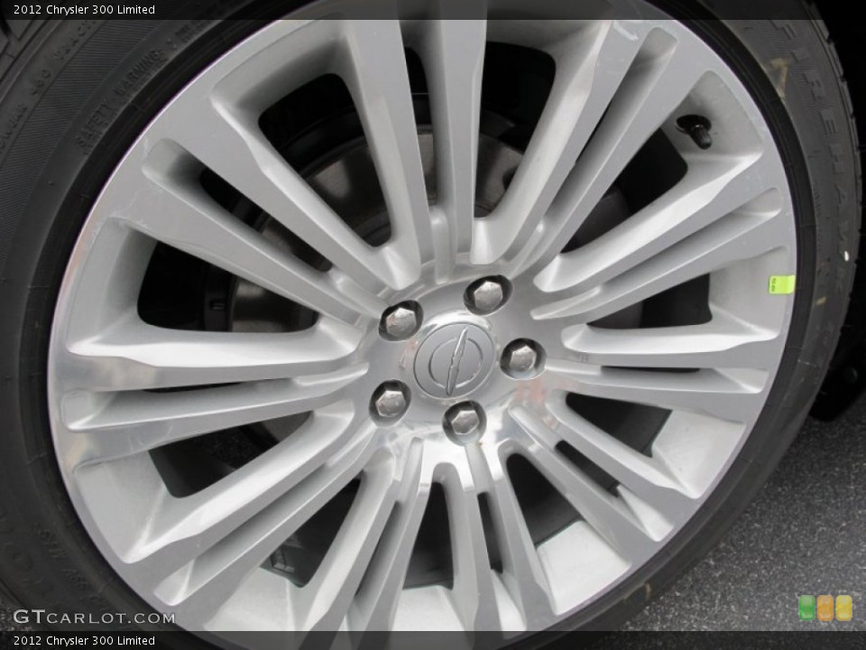 2012 Chrysler 300 Limited Wheel and Tire Photo #72835707