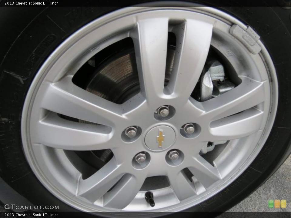 2013 Chevrolet Sonic LT Hatch Wheel and Tire Photo #72918046