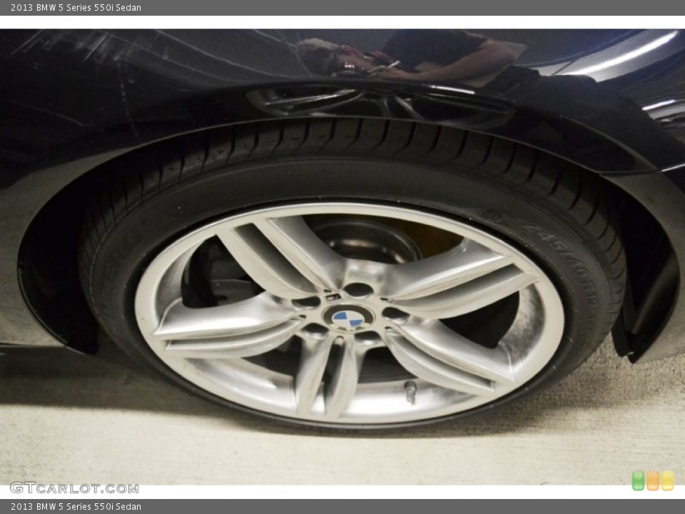 2013 BMW 5 Series 550i Sedan Wheel and Tire Photo #72933487