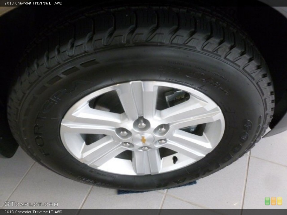 2013 Chevrolet Traverse LT AWD Wheel and Tire Photo #72976254