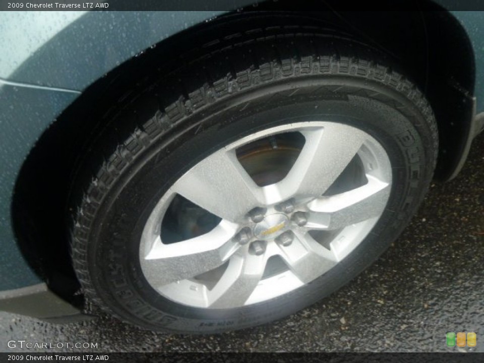 2009 Chevrolet Traverse LTZ AWD Wheel and Tire Photo #72979569