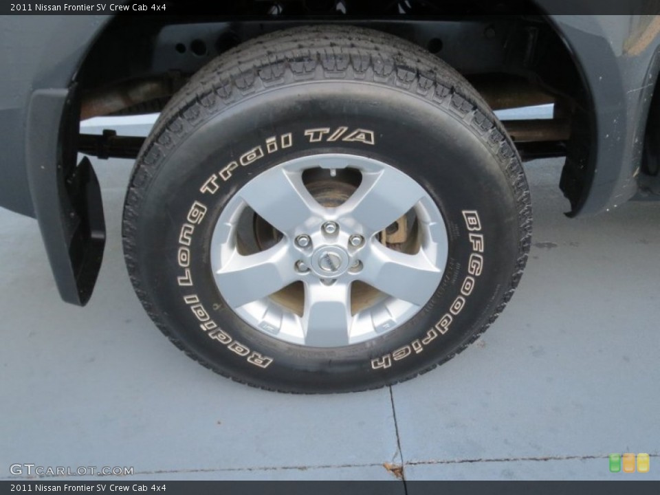 2011 Nissan Frontier SV Crew Cab 4x4 Wheel and Tire Photo #73018135