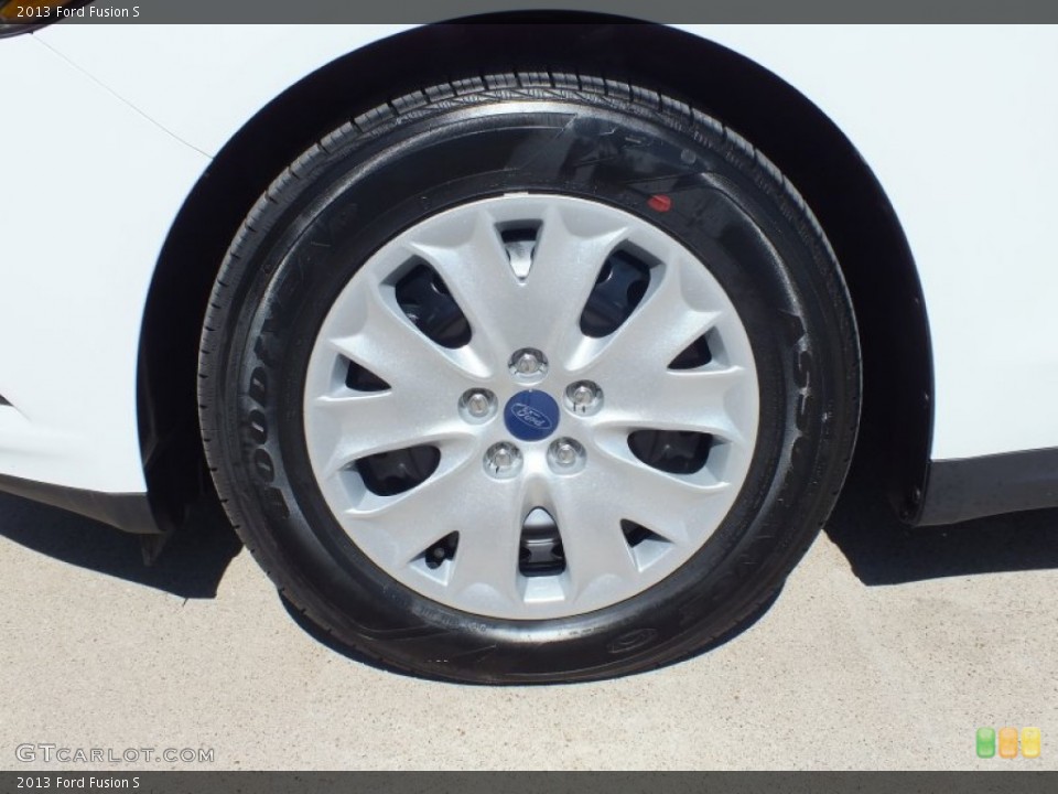 2013 Ford Fusion S Wheel and Tire Photo #73020923