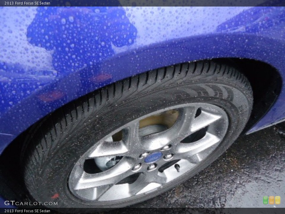 2013 Ford Focus SE Sedan Wheel and Tire Photo #73022899