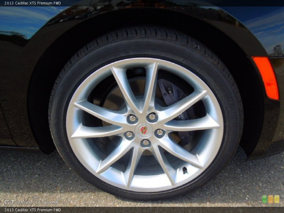 2013 Cadillac XTS Premium FWD Wheel and Tire Photo #73044511