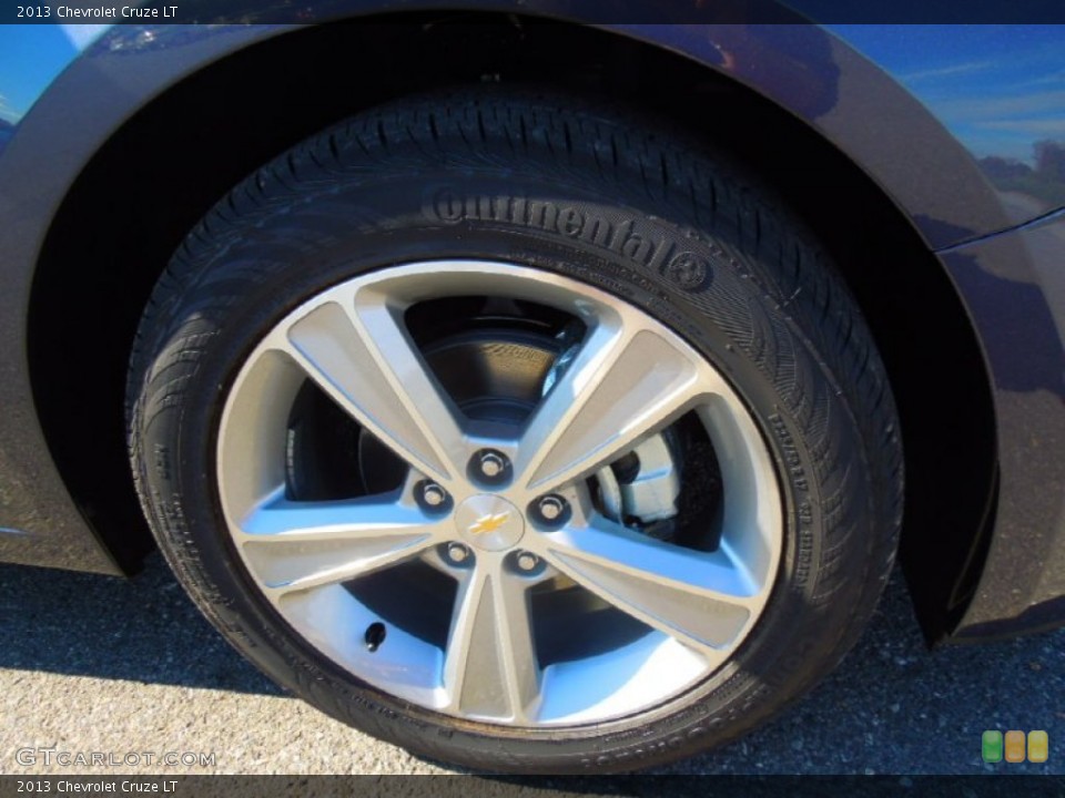 2013 Chevrolet Cruze LT Wheel and Tire Photo #73045234