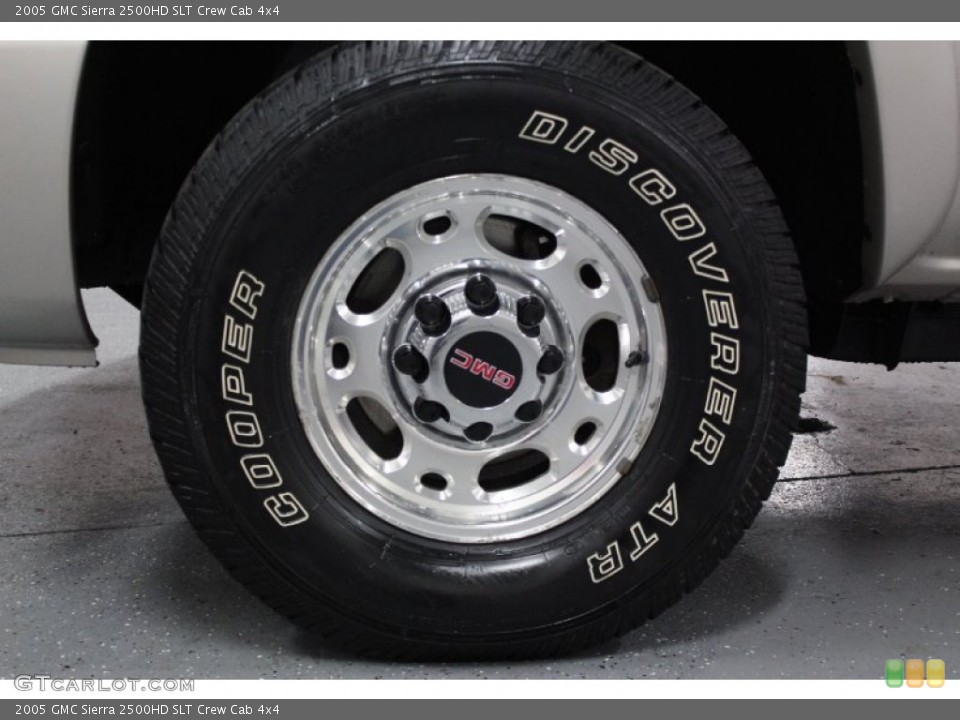 2005 GMC Sierra 2500HD SLT Crew Cab 4x4 Wheel and Tire Photo #73051288