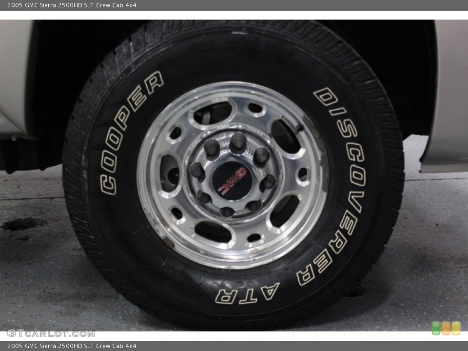2005 GMC Sierra 2500HD SLT Crew Cab 4x4 Wheel and Tire Photo #73051321