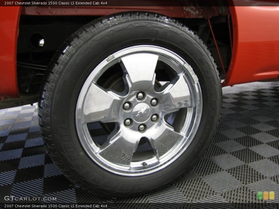 2007 Chevrolet Silverado 1500 Classic LS Extended Cab 4x4 Wheel and Tire Photo #73131831