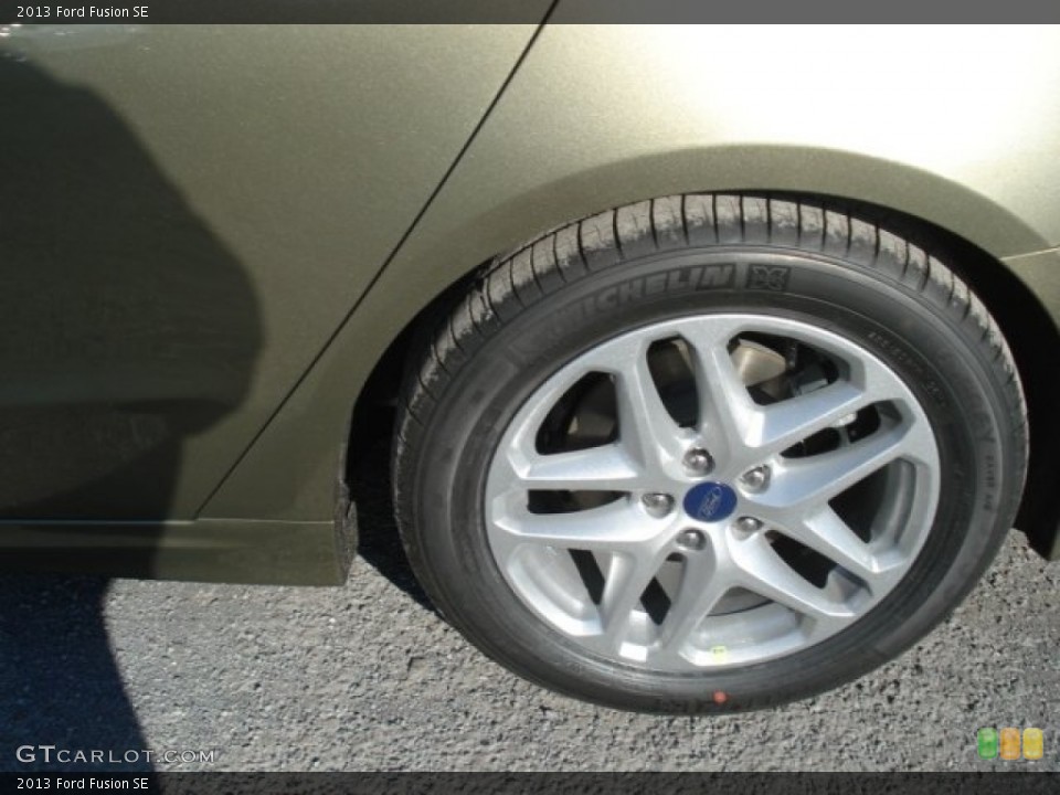 2013 Ford Fusion SE Wheel and Tire Photo #73276308