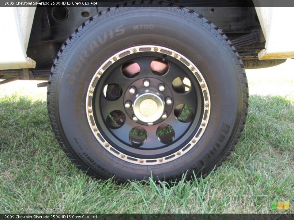 2009 Chevrolet Silverado 2500HD Custom Wheel and Tire Photo #73327968
