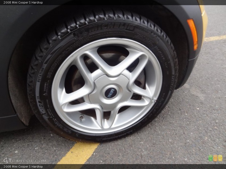 2008 Mini Cooper S Hardtop Wheel and Tire Photo #73339683