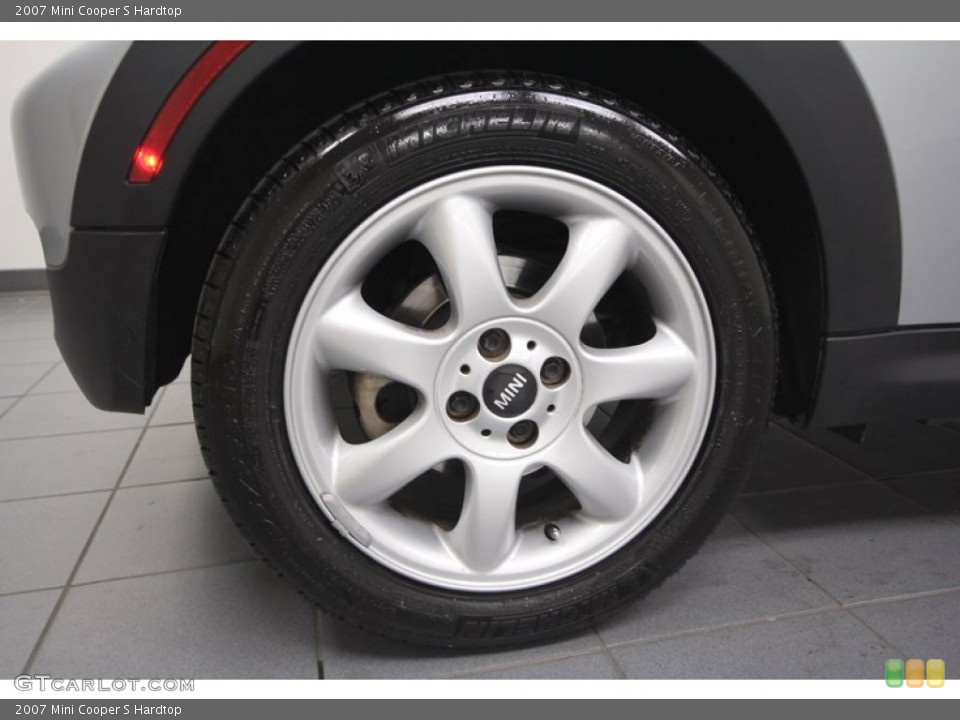 2007 Mini Cooper S Hardtop Wheel and Tire Photo #73339722