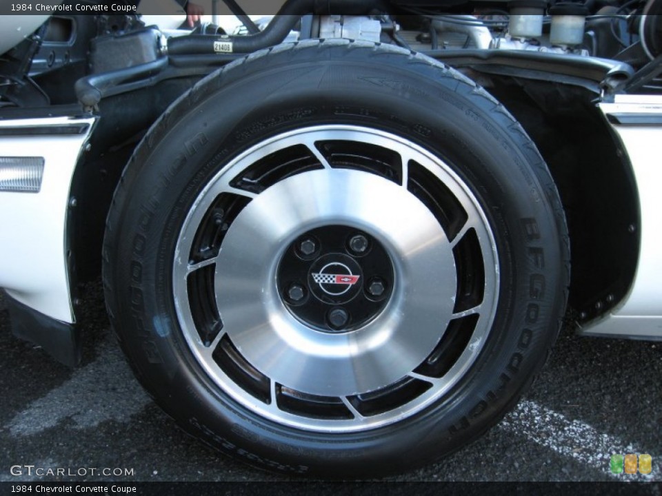 1984 Chevrolet Corvette Coupe Wheel and Tire Photo #73370552