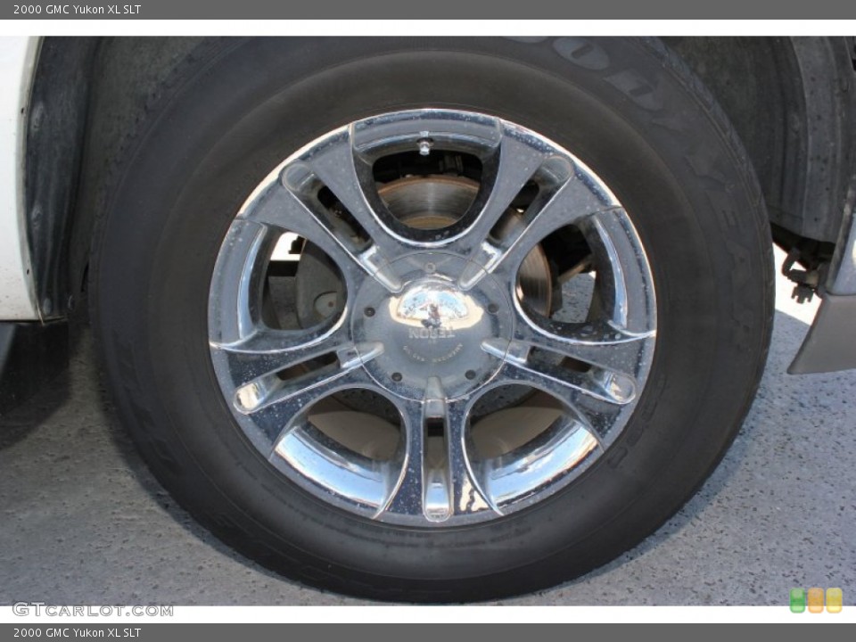 2000 GMC Yukon XL SLT Wheel and Tire Photo #73375226