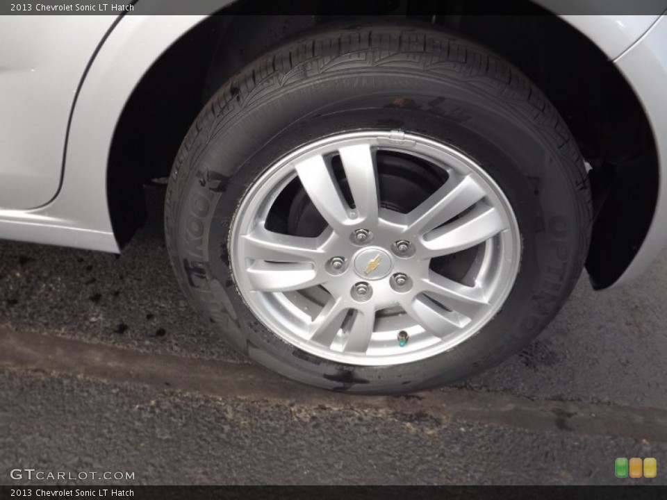 2013 Chevrolet Sonic LT Hatch Wheel and Tire Photo #73401728