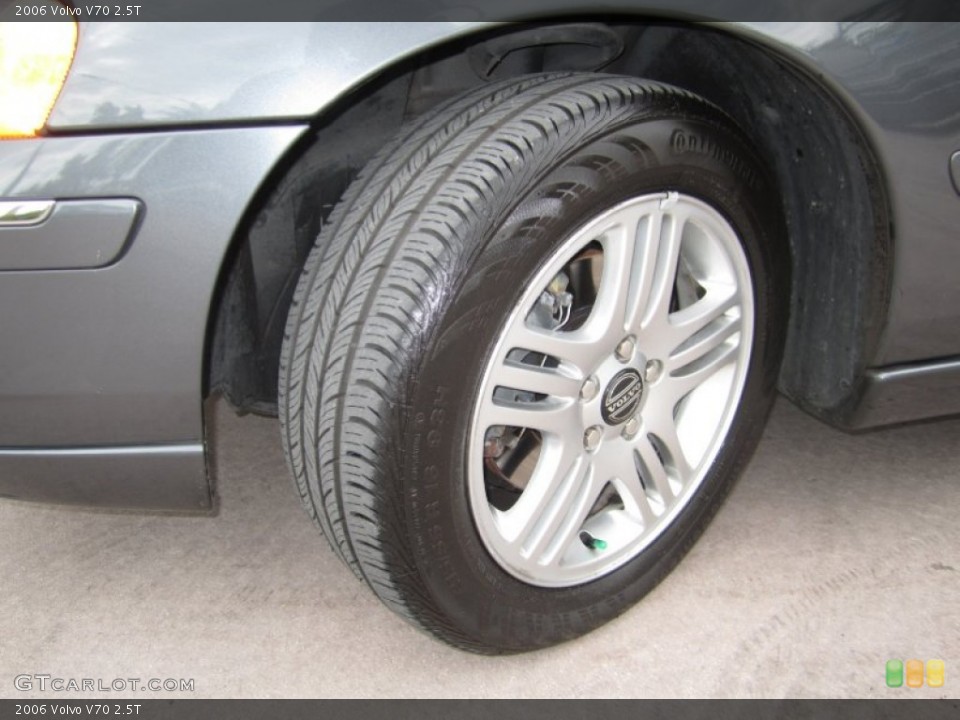 2006 Volvo V70 2.5T Wheel and Tire Photo #73409479