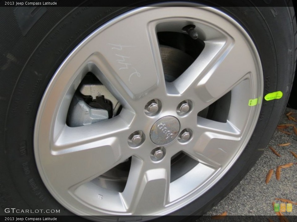 2013 Jeep Compass Latitude Wheel and Tire Photo #73443767