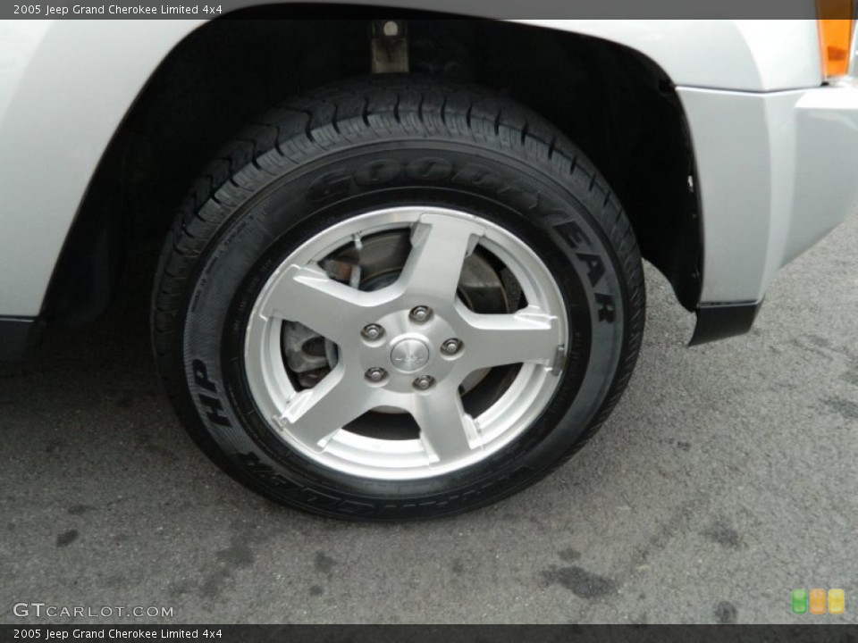 2005 Jeep Grand Cherokee Limited 4x4 Wheel and Tire Photo #73543193