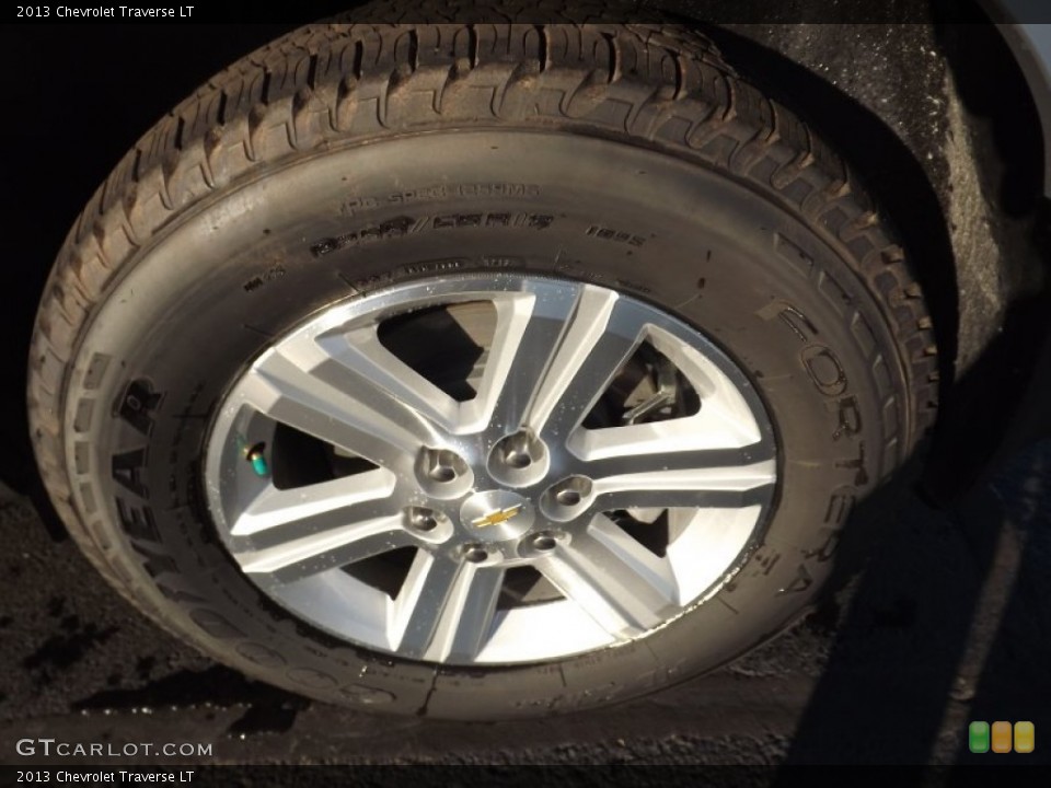 2013 Chevrolet Traverse LT Wheel and Tire Photo #73564558