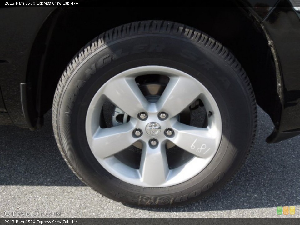 2013 Ram 1500 Express Crew Cab 4x4 Wheel and Tire Photo #73577849