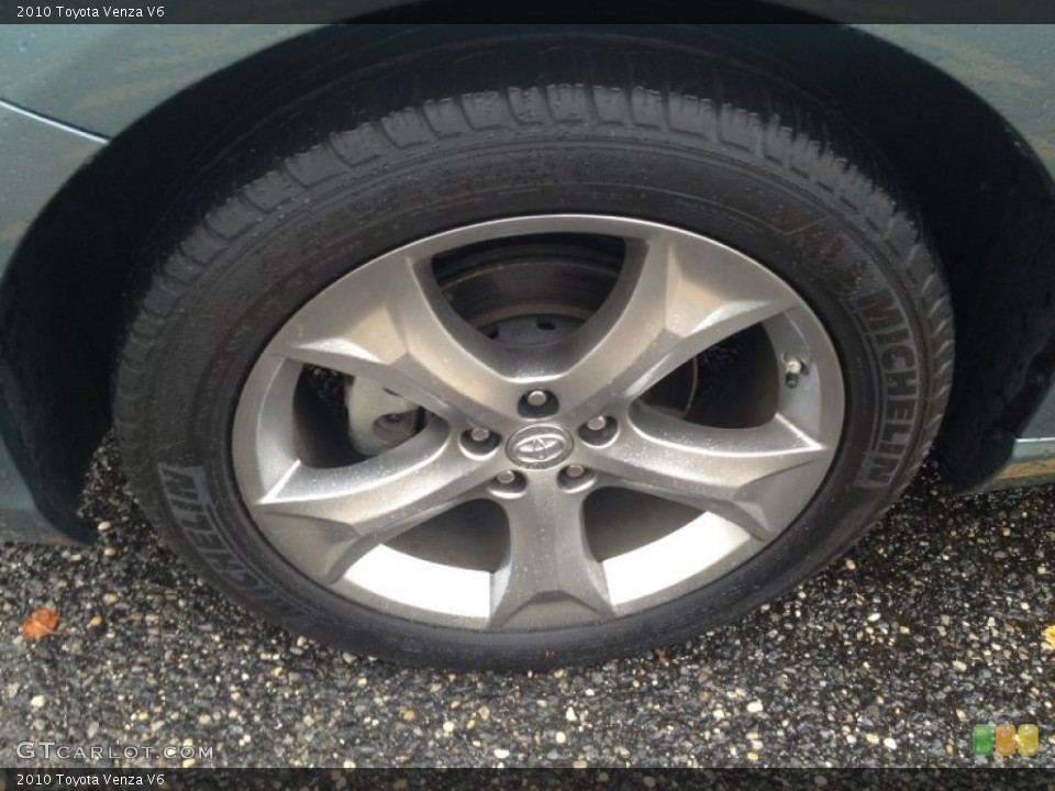 2010 Toyota Venza V6 Wheel and Tire Photo #73620392