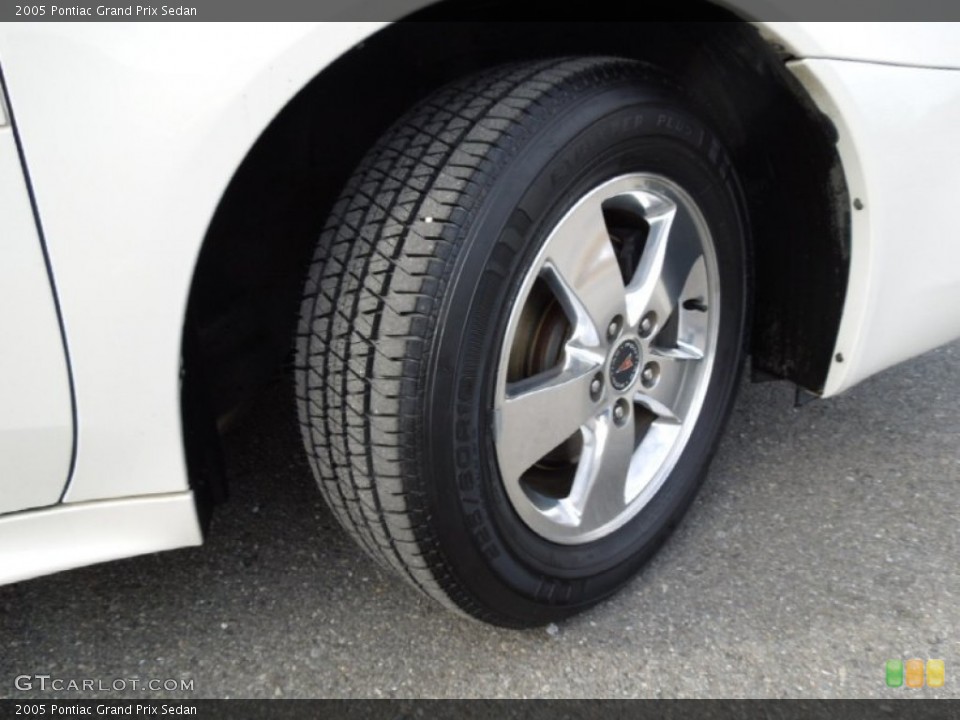 2005 Pontiac Grand Prix Sedan Wheel and Tire Photo #73631921