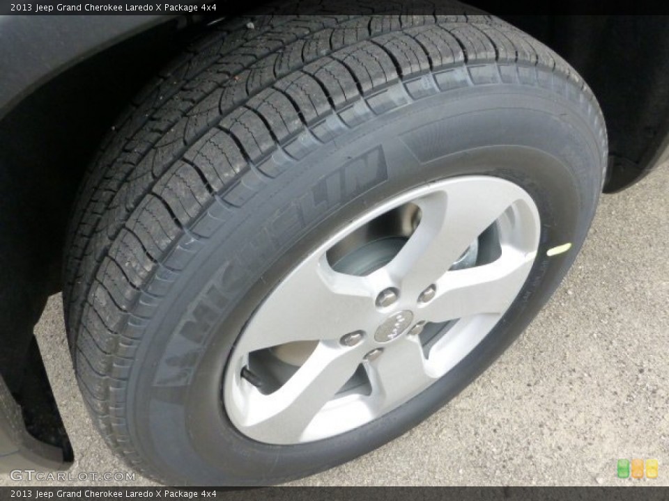 2013 Jeep Grand Cherokee Laredo X Package 4x4 Wheel and Tire Photo #73660221