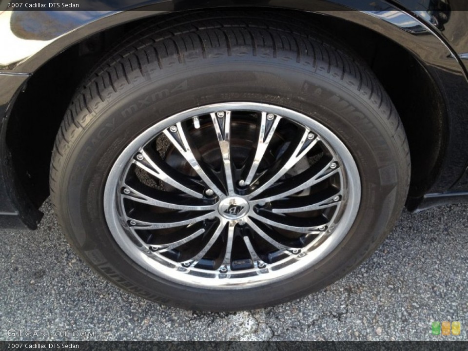 2007 Cadillac DTS Custom Wheel and Tire Photo #73669459