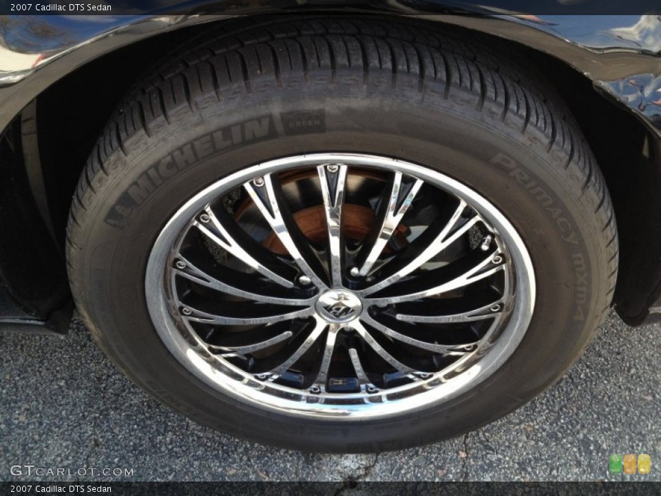 2007 Cadillac DTS Custom Wheel and Tire Photo #73669485
