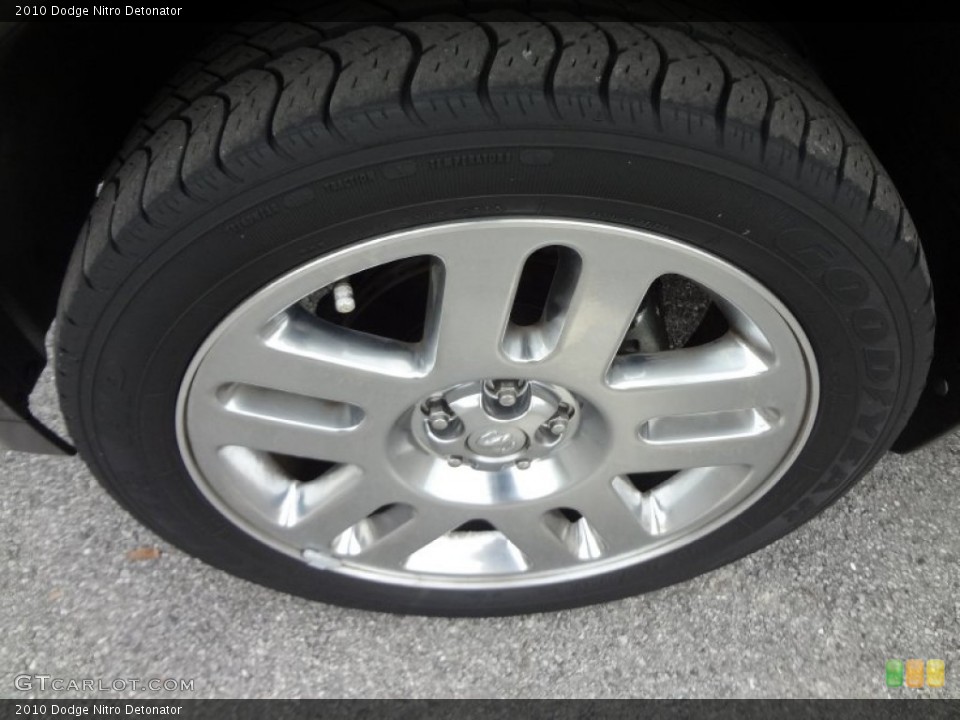2010 Dodge Nitro Detonator Wheel and Tire Photo #73688676