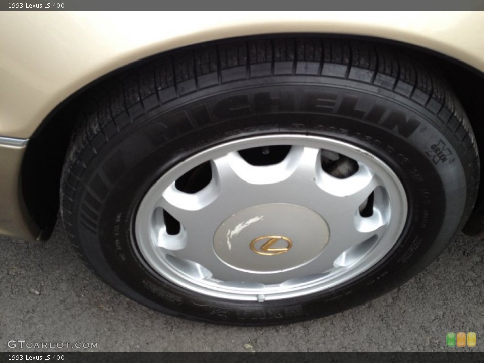 1993 Lexus LS 400 Wheel and Tire Photo #73725612