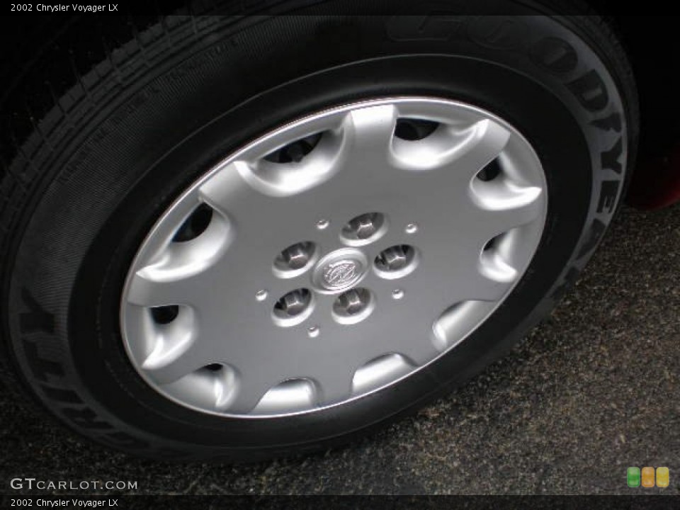 2002 Chrysler Voyager LX Wheel and Tire Photo #73755095