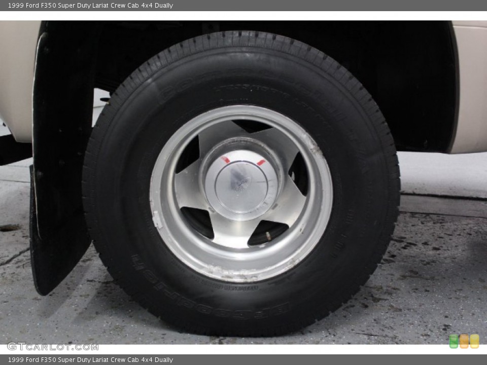 1999 Ford F350 Super Duty Wheels and Tires