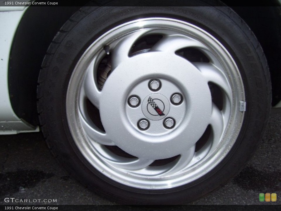 1991 Chevrolet Corvette Coupe Wheel and Tire Photo #73789158