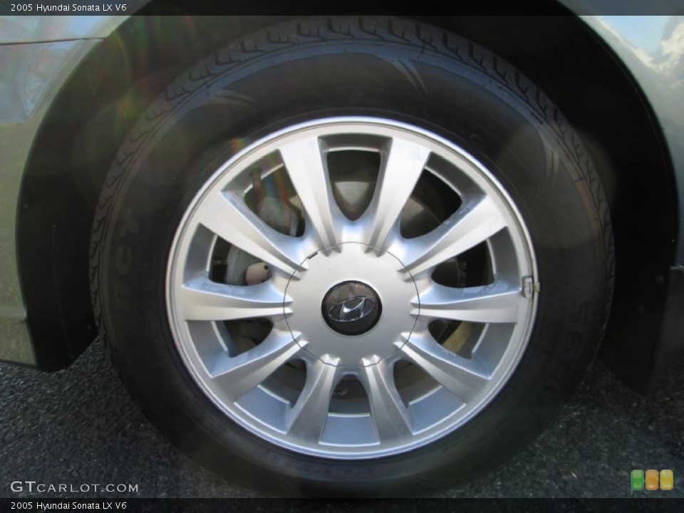 2005 Hyundai Sonata LX V6 Wheel and Tire Photo #73810319