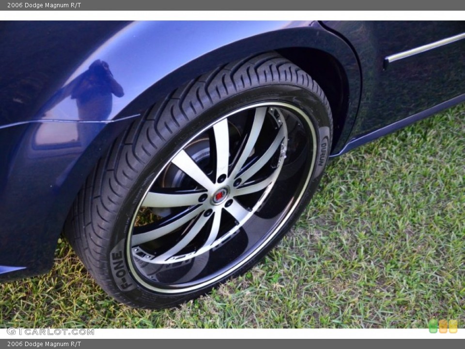 2006 Dodge Magnum Custom Wheel and Tire Photo #73822630