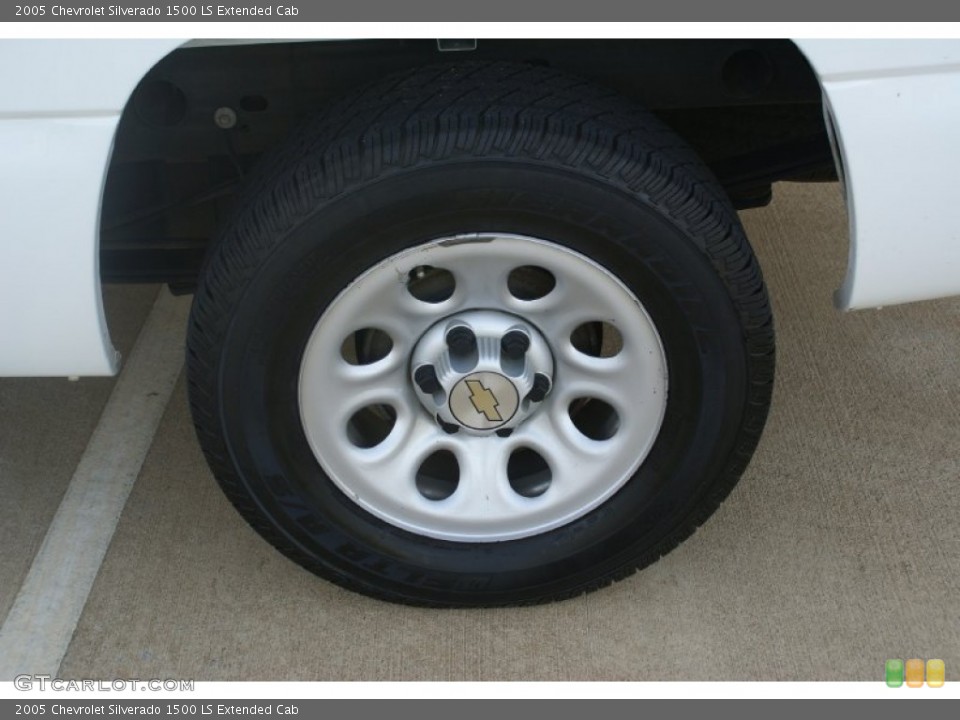 2005 Chevrolet Silverado 1500 LS Extended Cab Wheel and Tire Photo #73830688