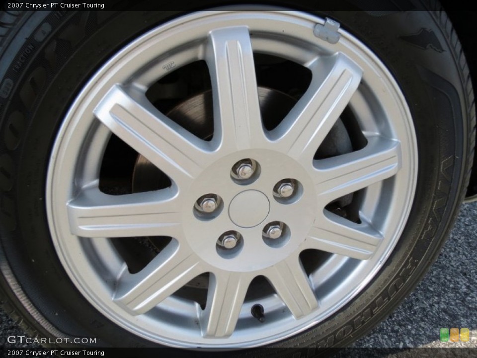 2007 Chrysler PT Cruiser Touring Wheel and Tire Photo #73878296